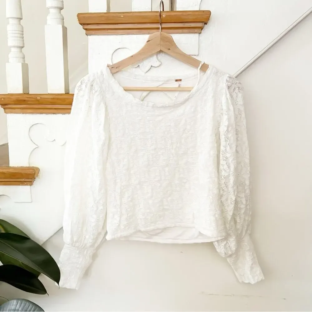 Free People Tea Time Cropped Lace Top White Round Neck Keyhole Back Size M